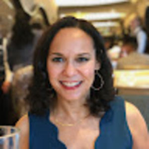 Meet your Posher, Crystal